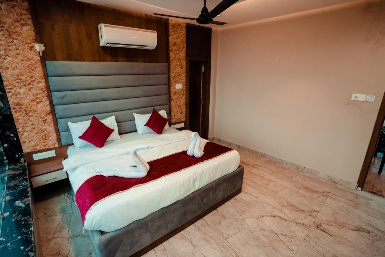 Hotel Jsr Ganga Varanasi Exterior photo