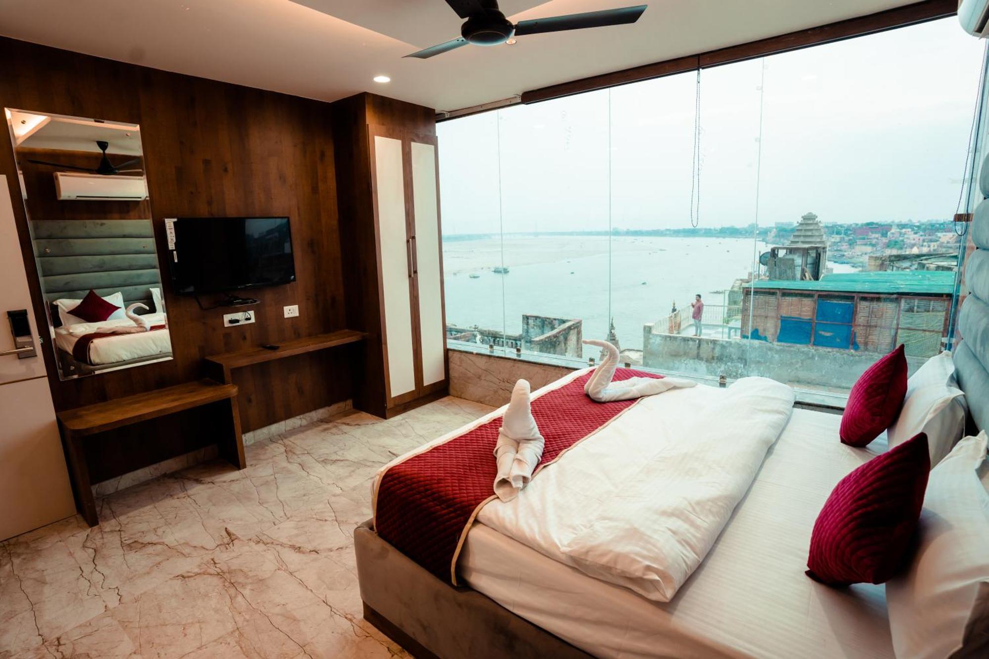 Hotel Jsr Ganga Varanasi Exterior photo