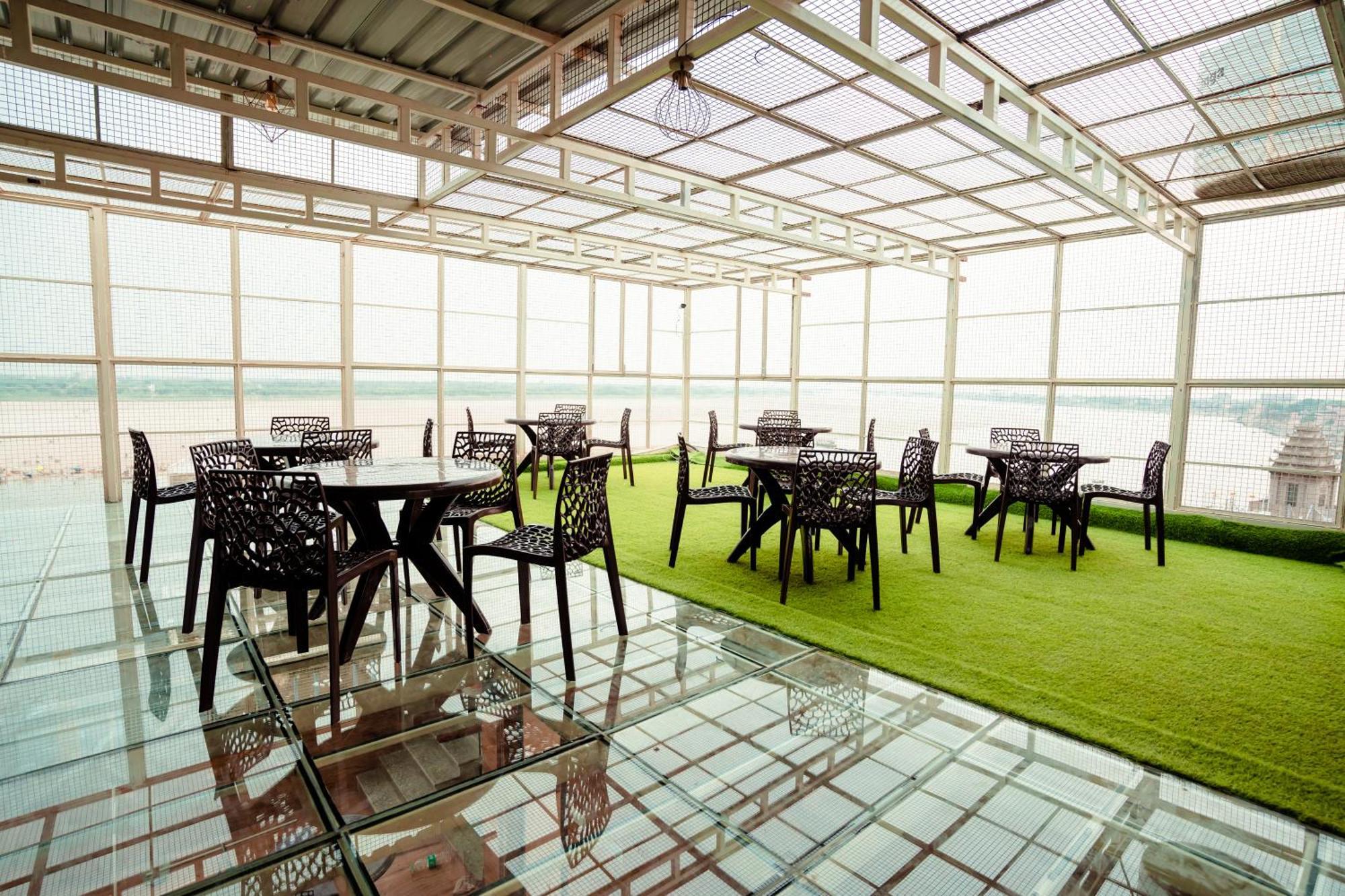 Hotel Jsr Ganga Varanasi Exterior photo